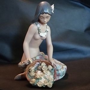 Lladro Hawaiana Florista